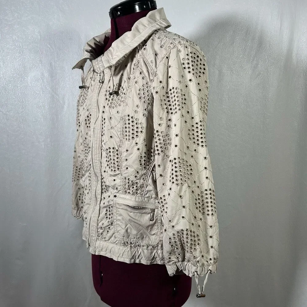 White House Black Market WHBM Sz 12 Beige Eyelet Jacket Full Zip Mock Neck Boho